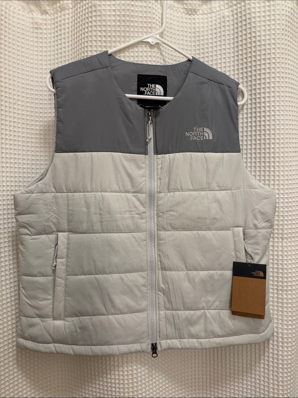 The North Face Light Two Tone Gray Puffer Vest - NWT L